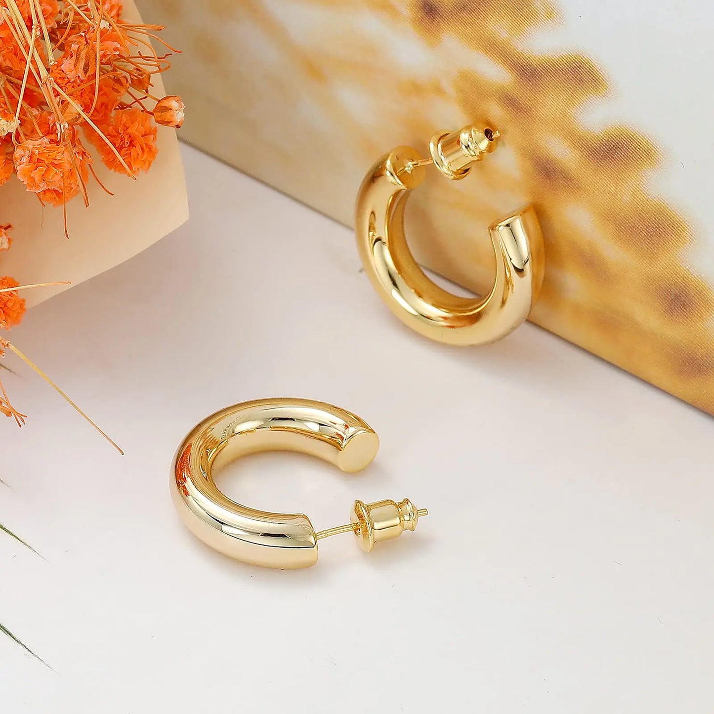 Vonmoos Hoop Earrings for Women 14K Real Gold Plated Copper Hoop With 925 Sterling Silver Post New Cute Modern Jewelry For Women